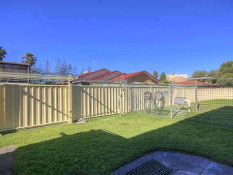 45 Wharf Street - Whole House - Foster Accommodation 10