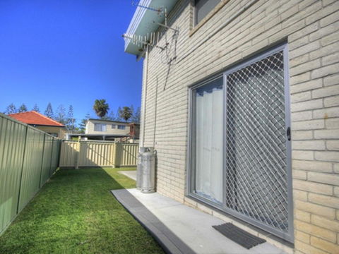 45 Wharf Street - Whole House - Foster Accommodation 5