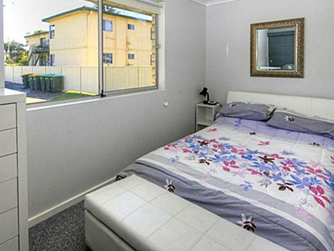 45 Wharf Street - Whole House - Foster Accommodation 1