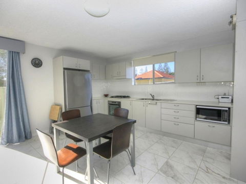 45 Wharf Street - Whole House - Foster Accommodation 3