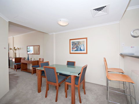 Messines Street, Breakwater Apartment, 104 - Foster Accommodation 3