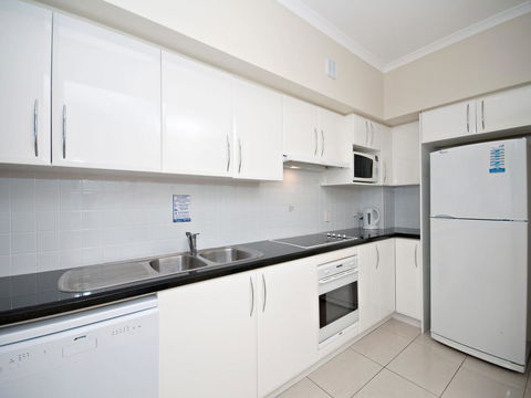 Messines Street, Breakwater Apartment, 104 - Foster Accommodation 4
