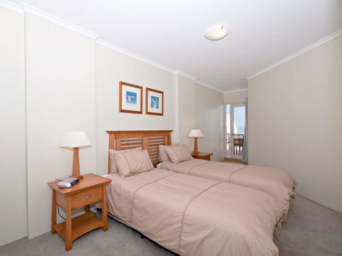 Messines Street, Breakwater Apartment, 104 - Foster Accommodation 7