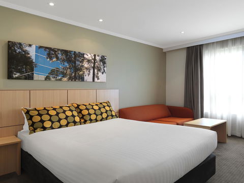 Mercure Sydney Bankstown - Foster Accommodation 13