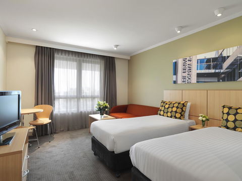 Mercure Sydney Bankstown - Foster Accommodation 7