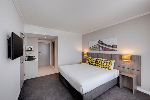 Mercure Sydney Bankstown - Foster Accommodation 18