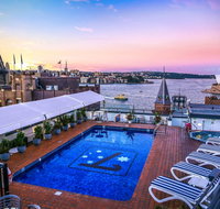 Holiday Inn Old Sydney - Foster Accommodation