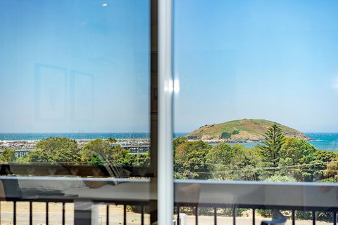 The Observatory Self Contained Apartments - Foster Accommodation 2