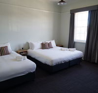 Rosehill Hotel - Foster Accommodation