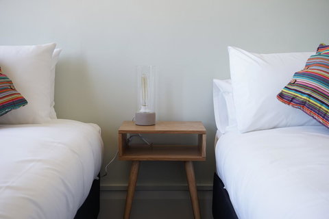 Rosehill Hotel - Foster Accommodation 8