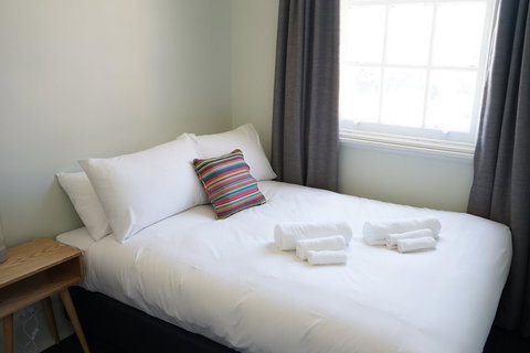 Rosehill Hotel - Foster Accommodation 23