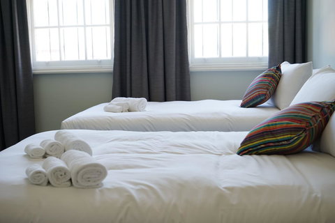 Rosehill Hotel - Foster Accommodation 13