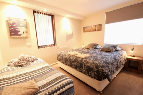 Full Circle Apartments - Foster Accommodation 8