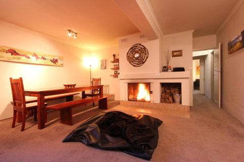 Full Circle Apartments - Foster Accommodation 0
