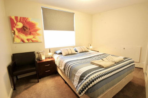 Full Circle Apartments - Foster Accommodation 9