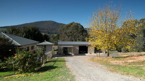 Pound Creek Gallery - Foster Accommodation 9