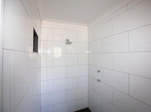 Pound Creek Gallery - Foster Accommodation 10