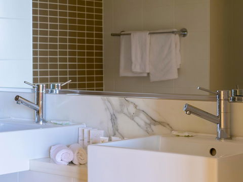 Sage Hotel Wollongong - Foster Accommodation 1