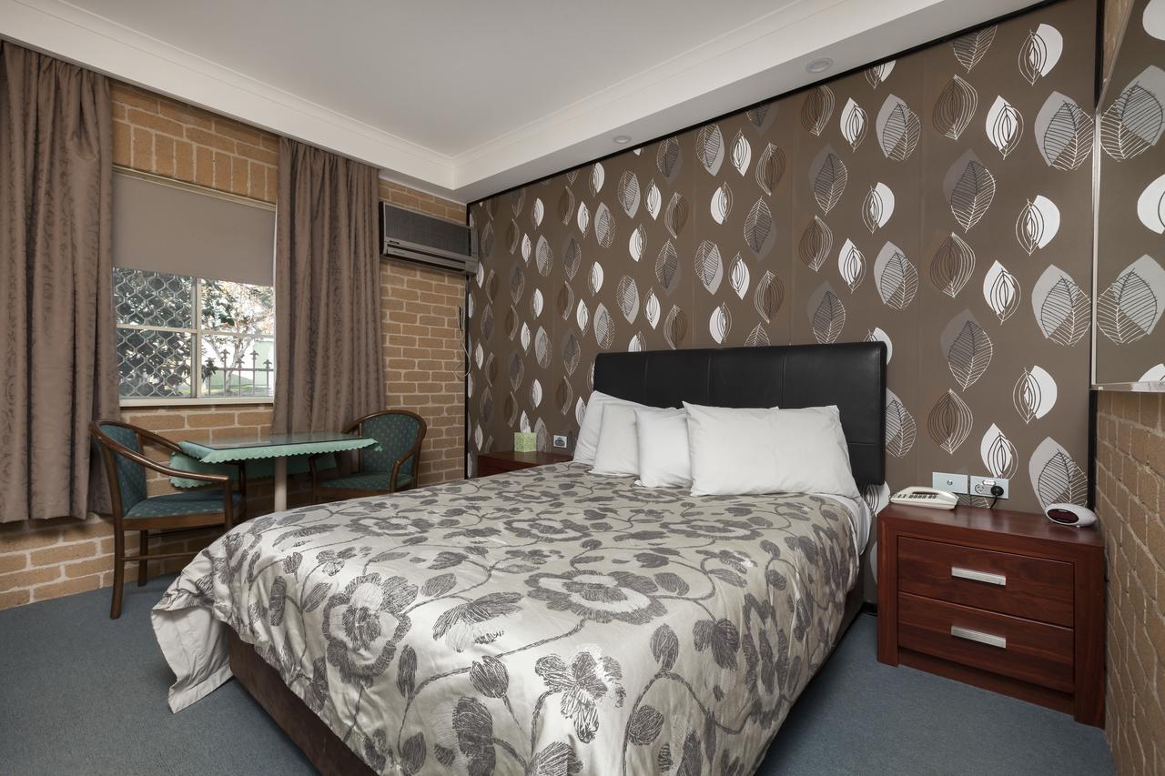 Foster Accommodation