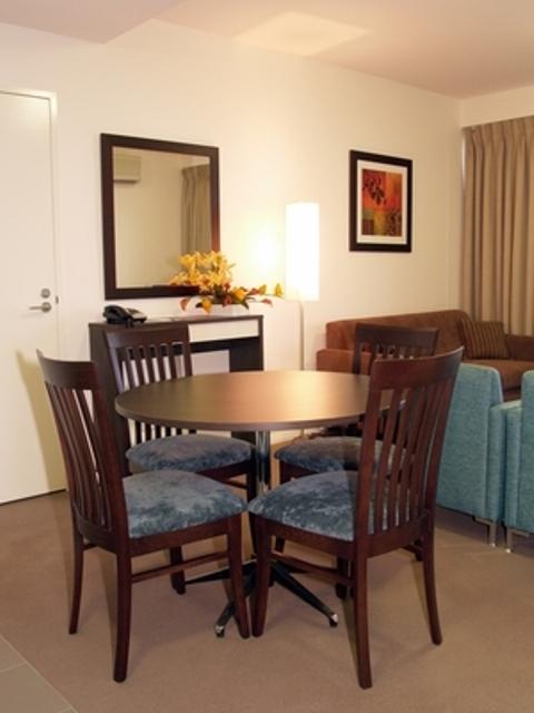 Best Western City Sands - Foster Accommodation 12