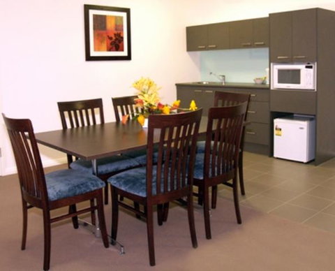 Best Western City Sands - Foster Accommodation 14