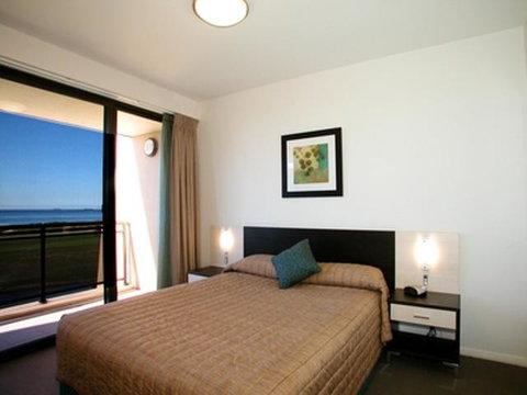 Best Western City Sands - Foster Accommodation 1