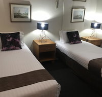 Mariners Court Hotel - Foster Accommodation