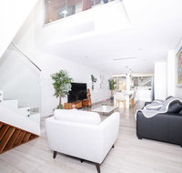 Luxury Villa Darlington - Vine - Foster Accommodation