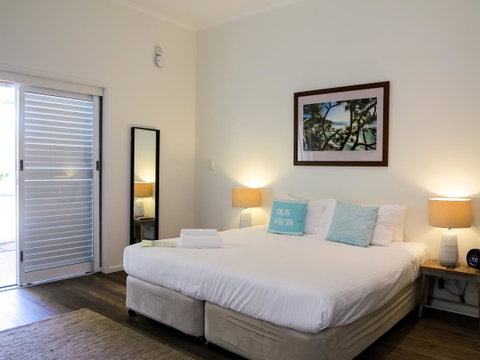 Cove Studios - Foster Accommodation 11