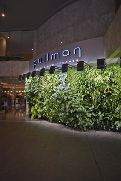 Pullman Sydney Hyde Park - Foster Accommodation 10