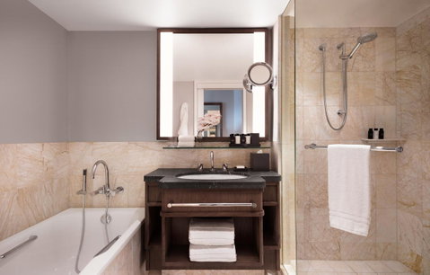 Four Seasons Hotel Sydney - Foster Accommodation 5