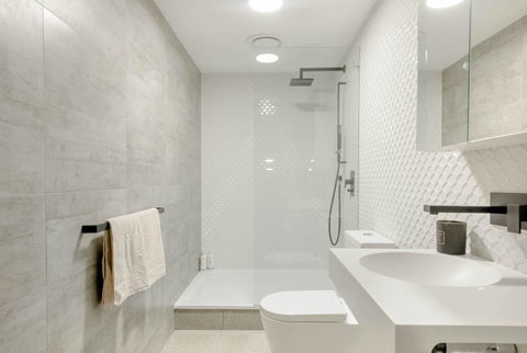 Scandi Beach Apartment - Foster Accommodation 4