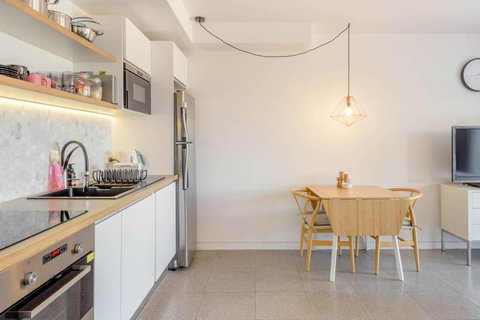Scandi Beach Apartment - Foster Accommodation 11