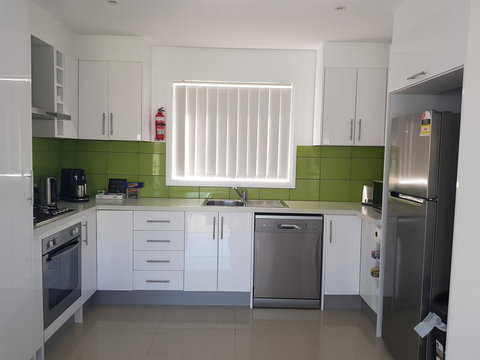 BookerBay Retreat! - Foster Accommodation 7