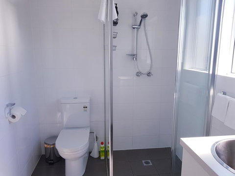 BookerBay Retreat! - Foster Accommodation 10