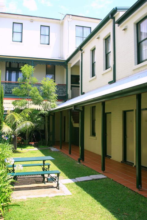 Avonmore On The Park Boutique Hotel - Foster Accommodation 25