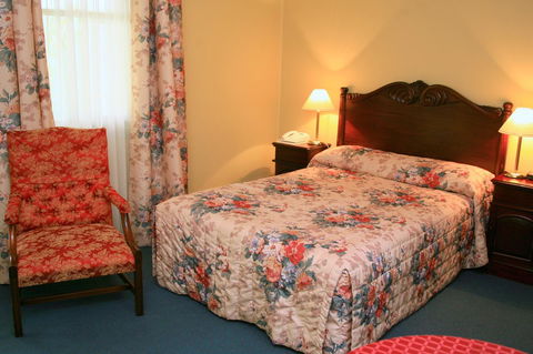 Avonmore On The Park Boutique Hotel - Foster Accommodation 13