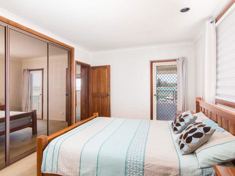 Shoreline 7 - Foster Accommodation 7