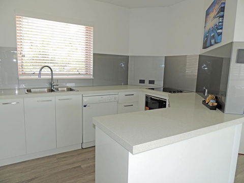 Charlesworth Bay Beach Resort - Foster Accommodation 9