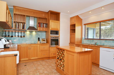JE Guesthouse, Central To All The Hunter Valley Has To Offer - Foster Accommodation 12