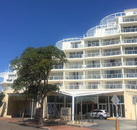 Ettalong Beach Premium Waterview Apartments - Foster Accommodation