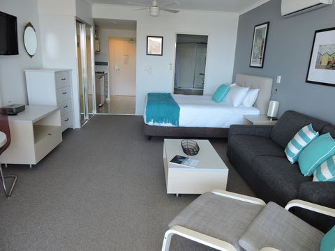 BASE Holidays - Ettalong Beach Premium Apartments - Foster Accommodation 18