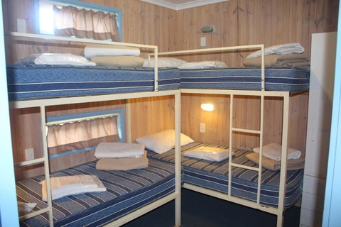 Lani\'s Holiday Island - Foster Accommodation 3