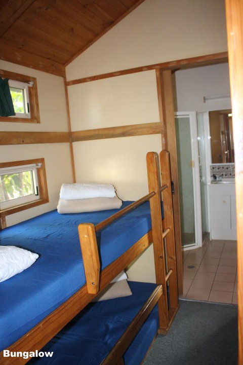 Lani\'s Holiday Island - Foster Accommodation 40