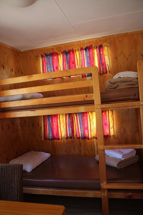 Lani\'s Holiday Island - Foster Accommodation 16