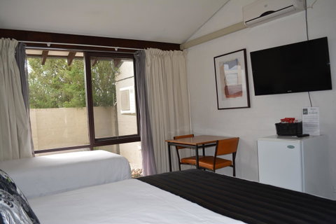 The Apple Inn - Foster Accommodation 33