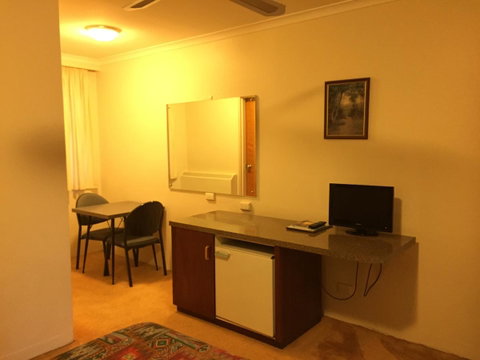 Cooma Motor Lodge Motel - Foster Accommodation 24