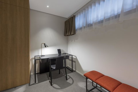 SKYE Suites Sydney - Foster Accommodation 19