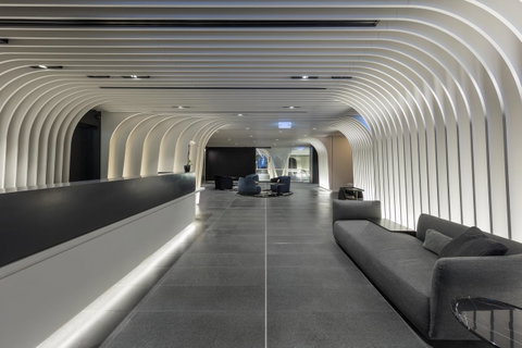 SKYE Suites Sydney - Foster Accommodation 14