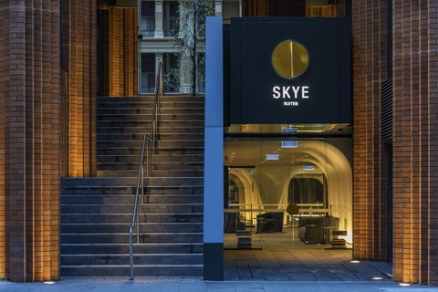 SKYE Suites Sydney - Foster Accommodation 2